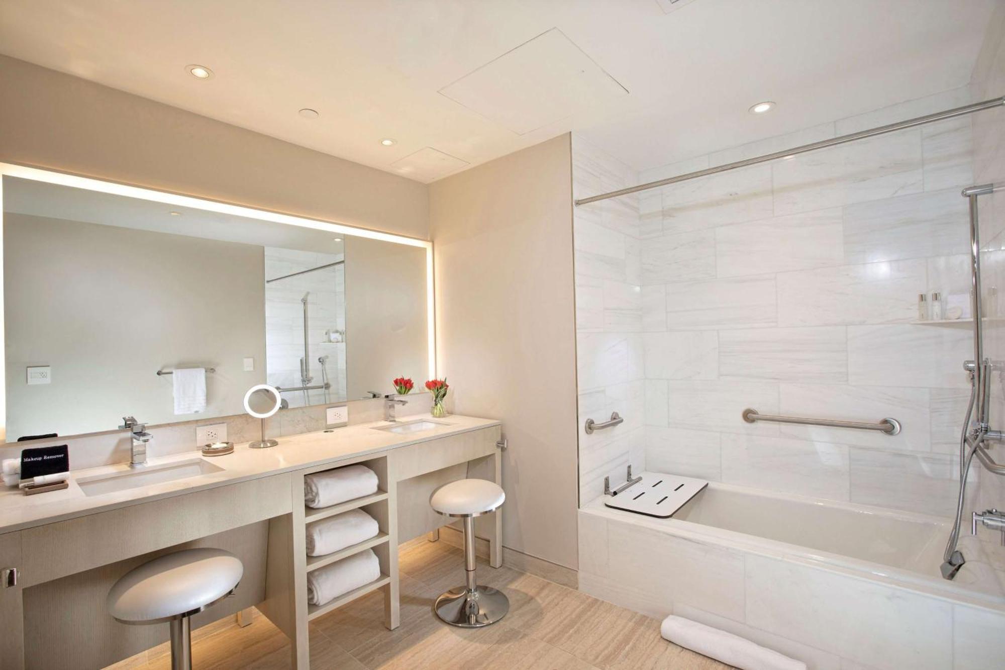 Hall Arts Hotel Dallas, Curio Collection By Hilton Ngoại thất bức ảnh
